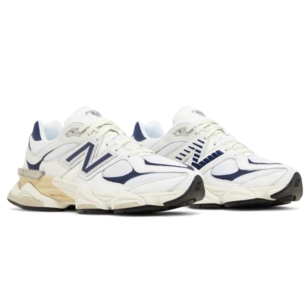 New Balance 9060 White/Navy Women’s 7.5